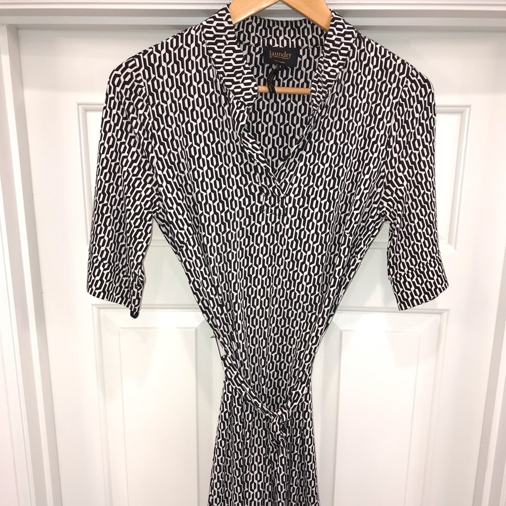 Laundry by Shelli Segal dress